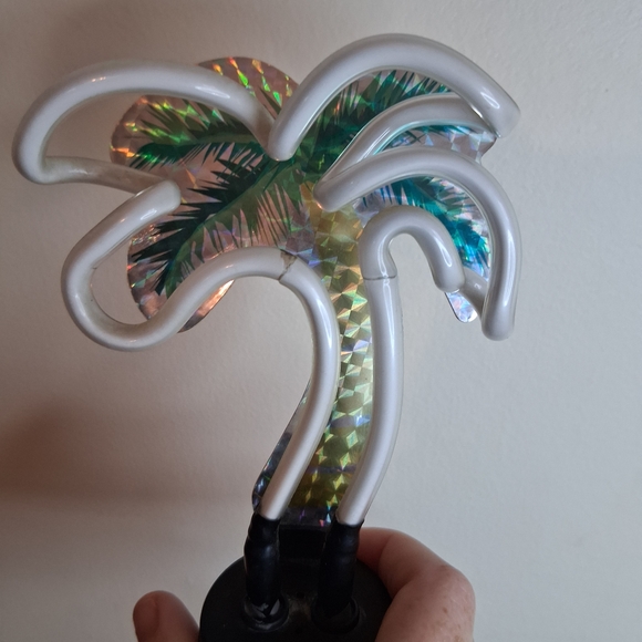 Sunbeam Palm Tree Light - Picture 4 of 10